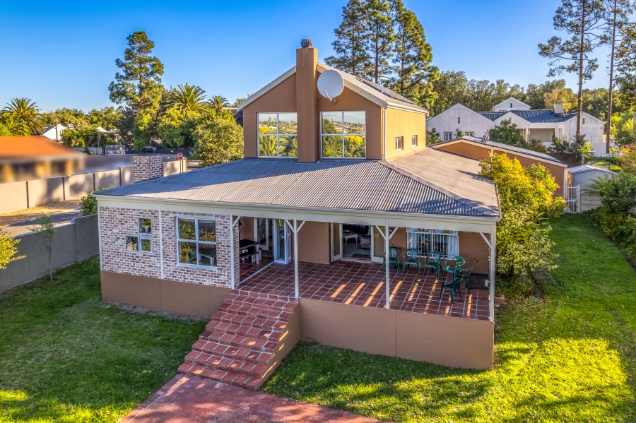 4 Bedroom Property for Sale in Vierlanden Western Cape